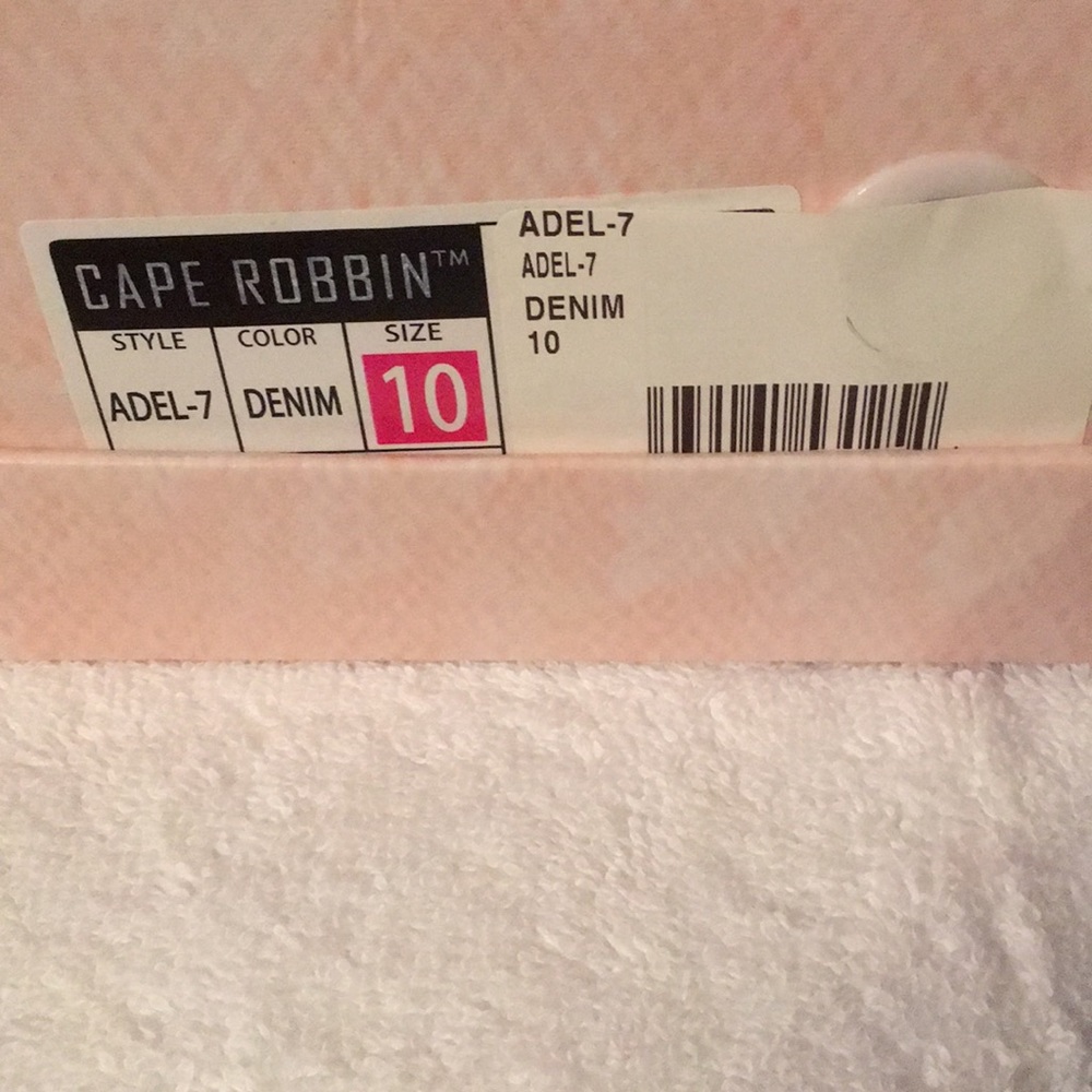 Cape Robbin denim mules - Picture 5 of 5